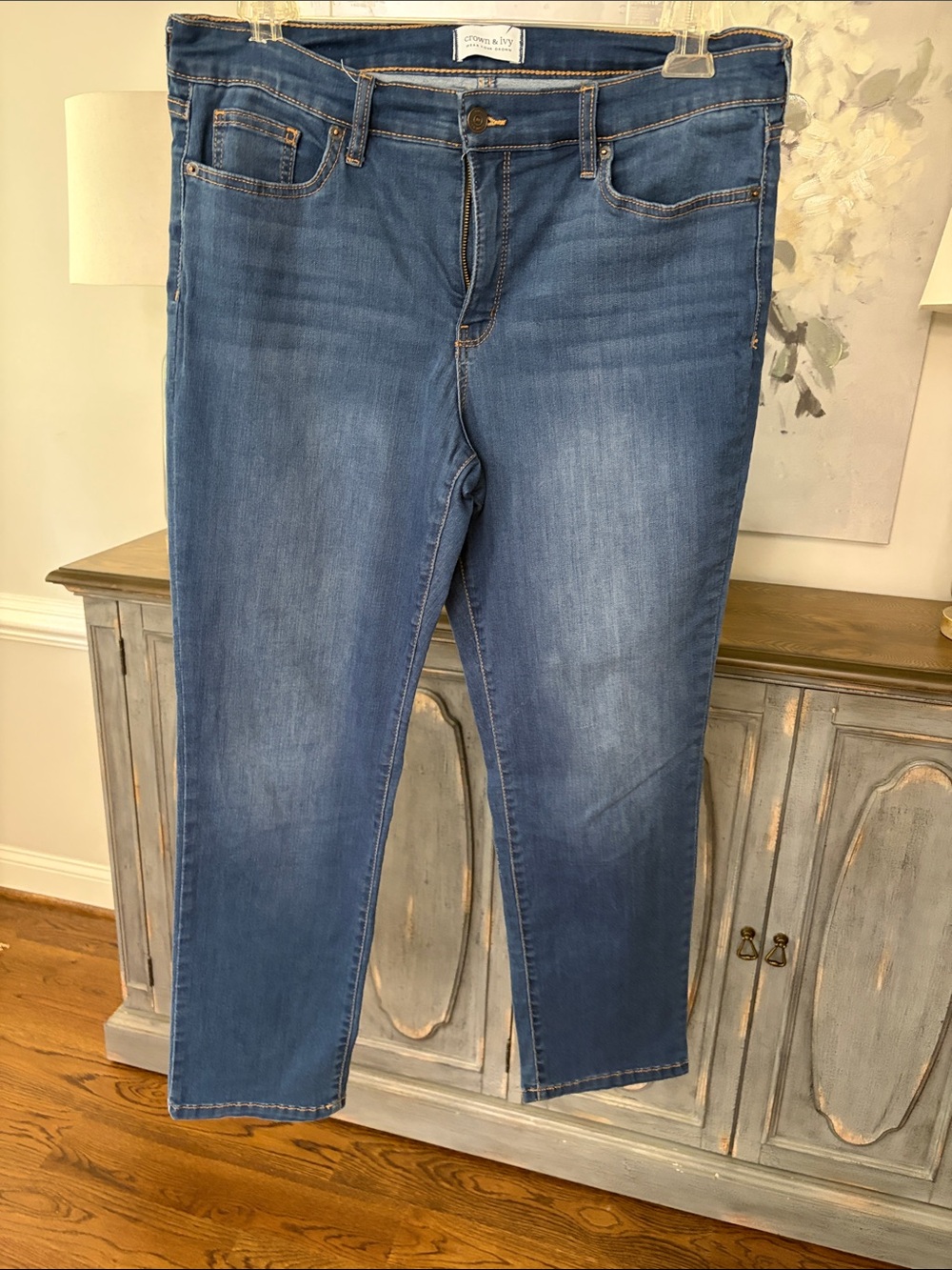 Crown and Ivy straight Jean